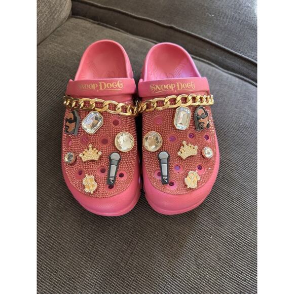 SKECHERS SNOOP DOGG: ARCH FIT FOOTSTEPS - ROLLING N Pink EVA Clogs - Picture 1 of 5
